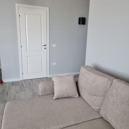 Apartament 2 Camere Eliberarii Constanţa Exteriér fotografie